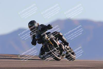 media/Nov-06-2023-Moto Forza (Mon) [[ce023d0744]]/3-Intermediate Group/Session 5 (Turn 9)/